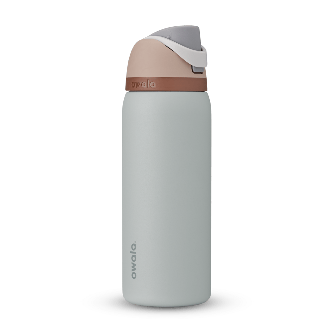 FreeSip® - Color outside the cupholder.
