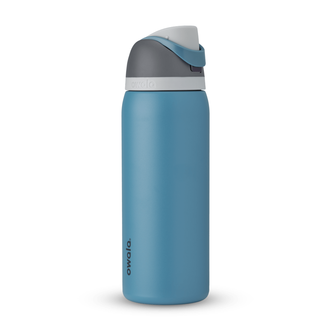 FreeSip® - Color outside the cupholder.