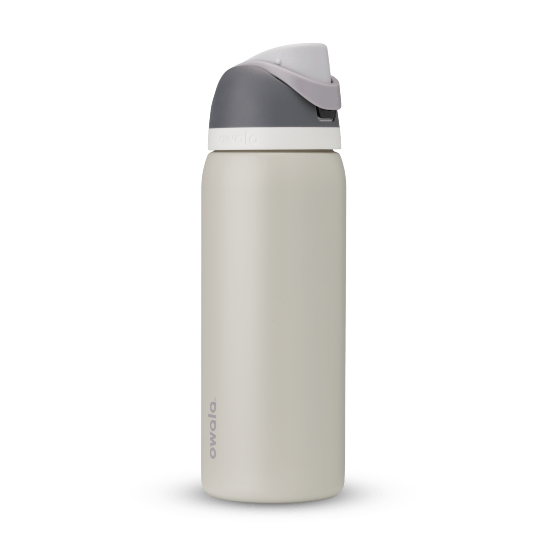 FreeSip® - Color outside the cupholder.