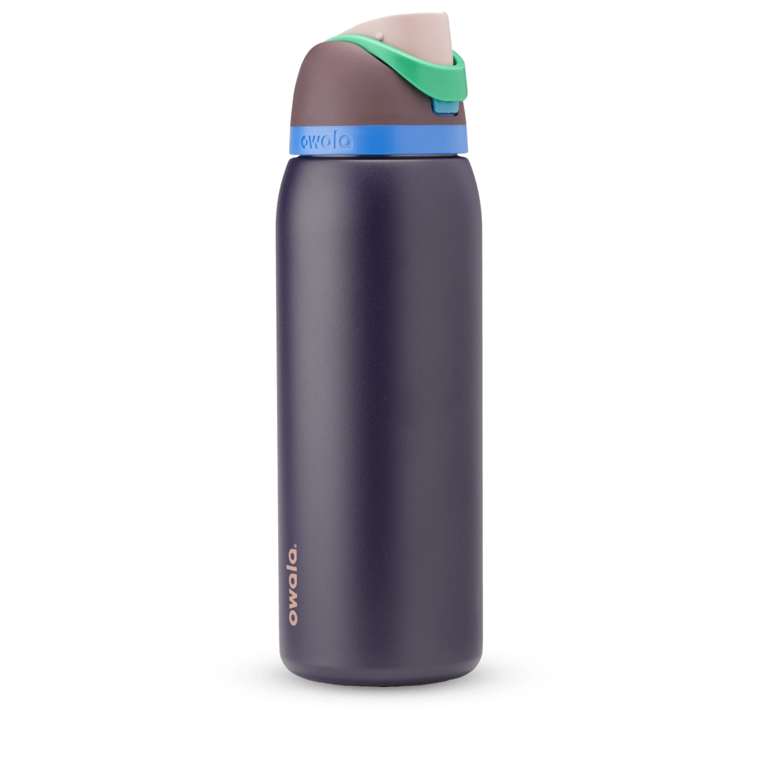 FreeSip® - Color outside the cupholder.