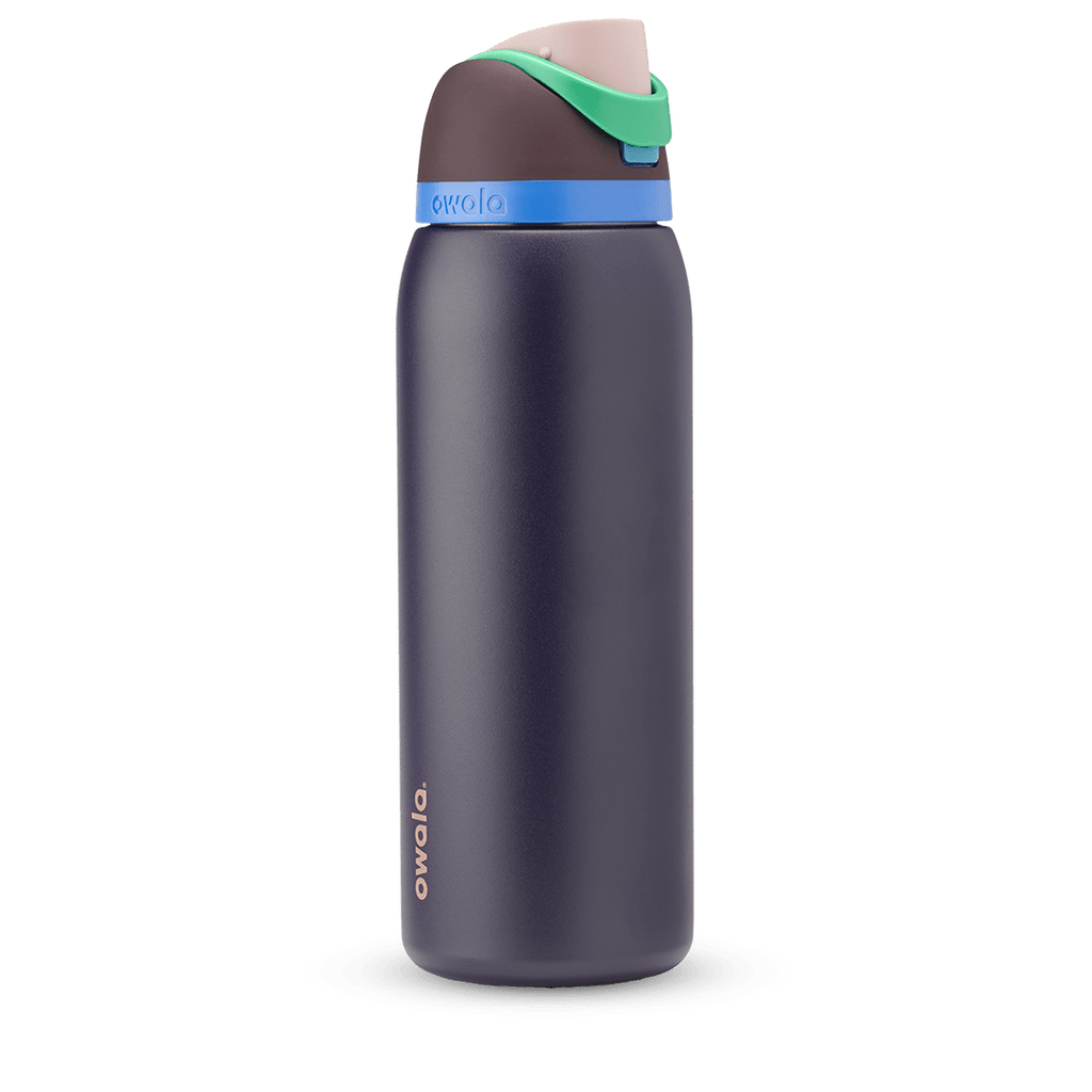 FreeSip® - Color outside the cupholder.
