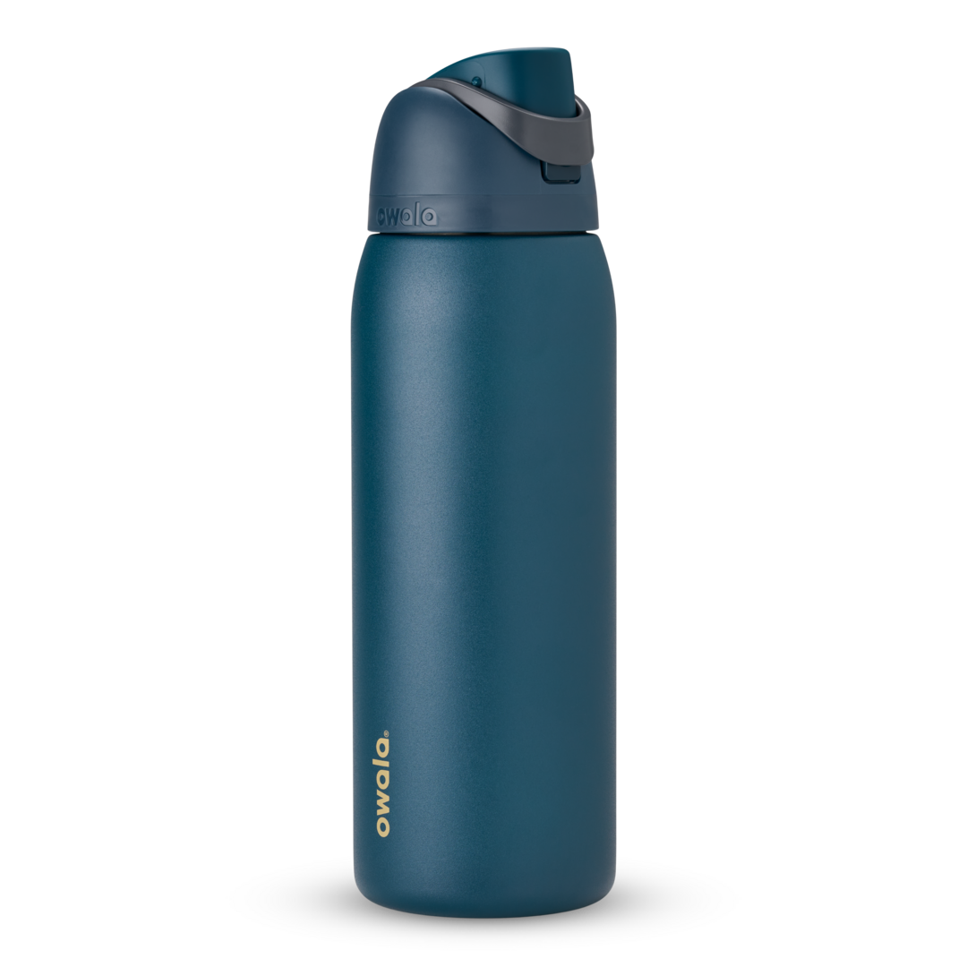 FreeSip® - Color outside the cupholder.
