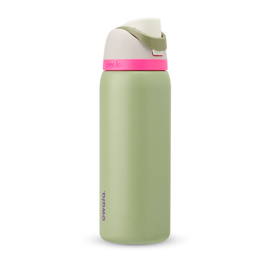 FreeSip® - Color outside the cupholder.