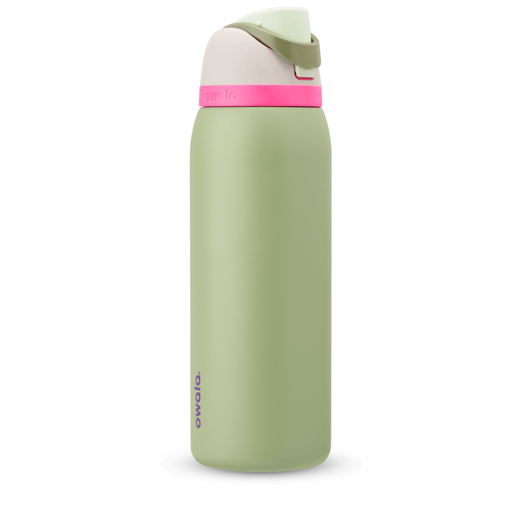 FreeSip® - Color outside the cupholder.