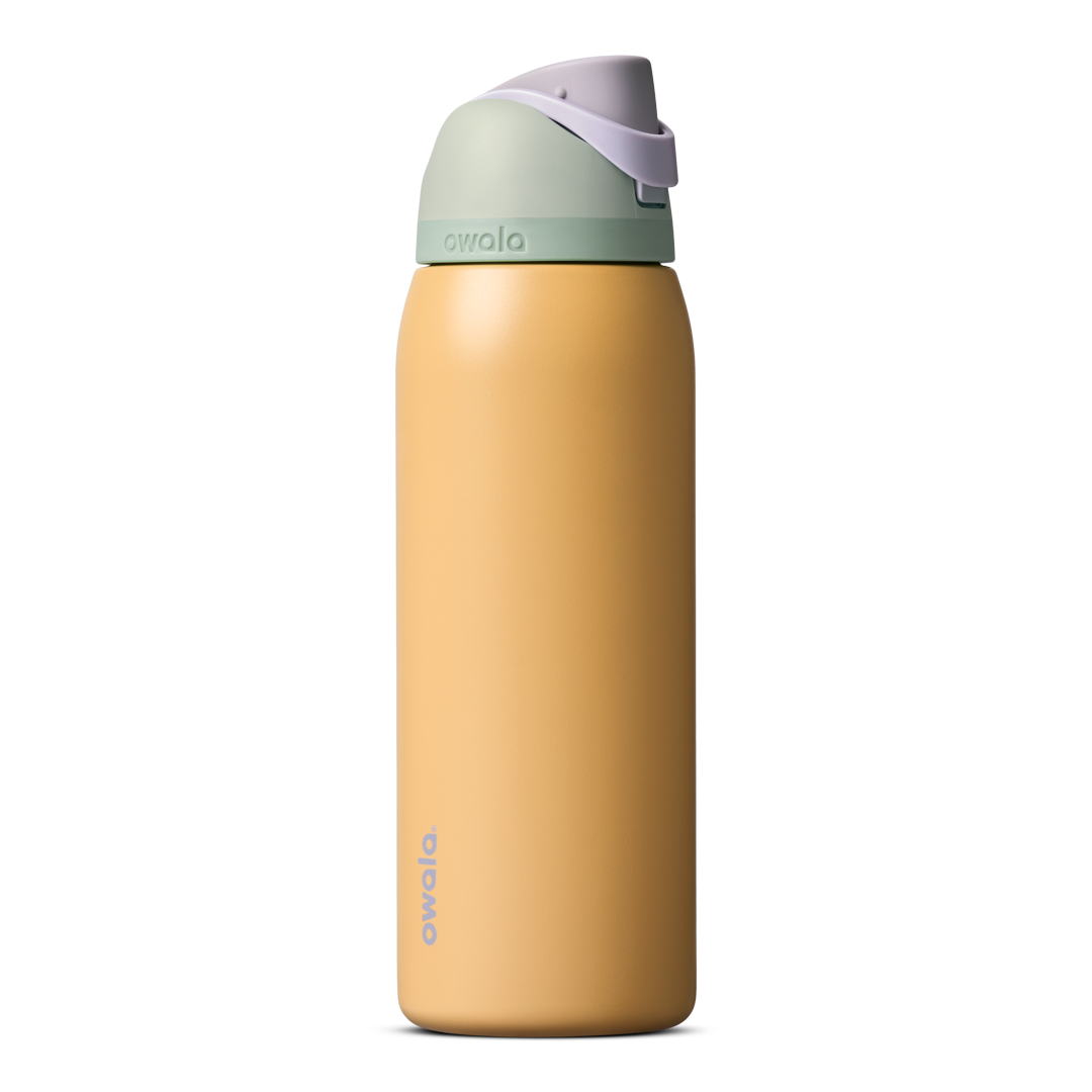 FreeSip® - Color outside the cupholder.