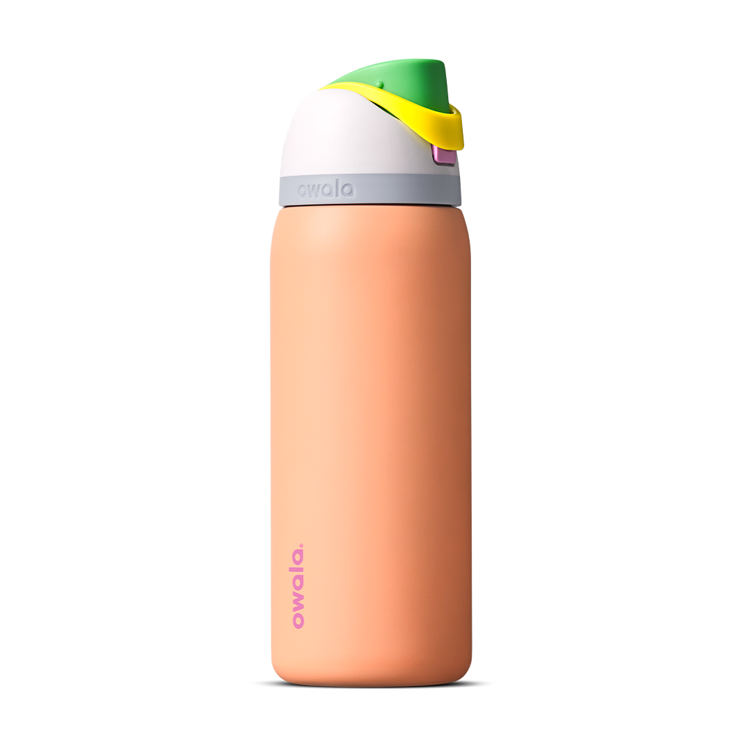 FreeSip® - Color outside the cupholder.