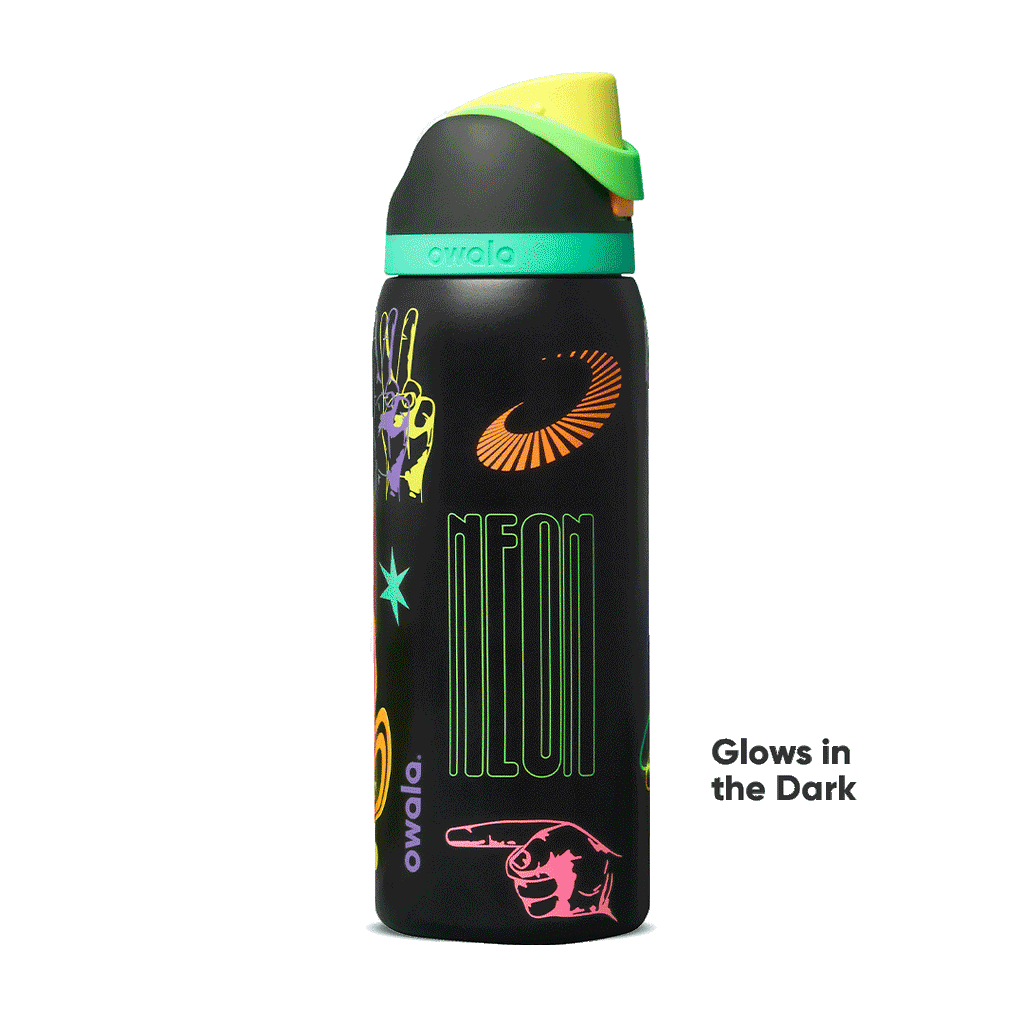 FreeSip® - Color outside the cupholder.